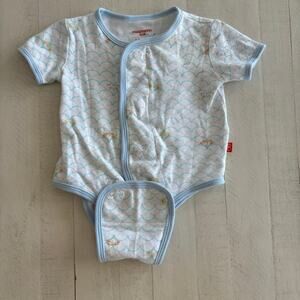 Magnetic Me by Magnificent Baby 100% Cotton Bodysuit 6-9 months